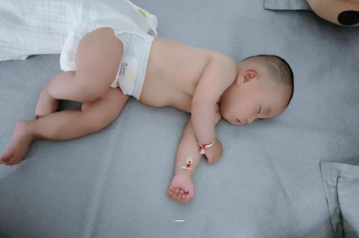 定州孕妇显怀早的原因